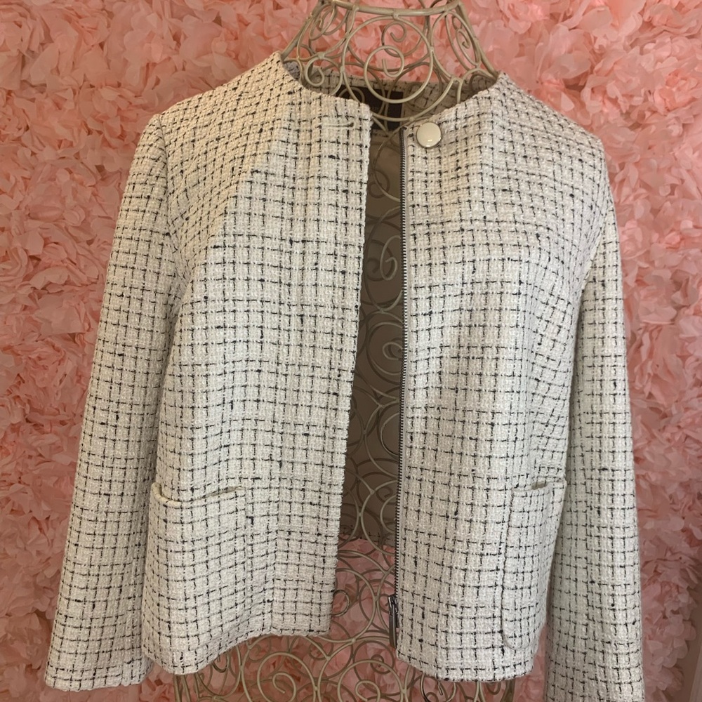 Banana Republic Timeless Black & White Blazer